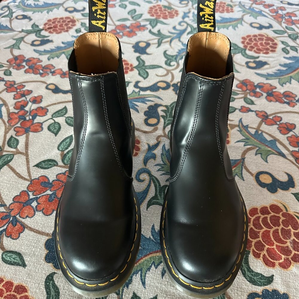 2976 Yellow Stitch Smooth Leather Chelsea Boots Size US ladies 9 - worn once - Picture 5 of 8